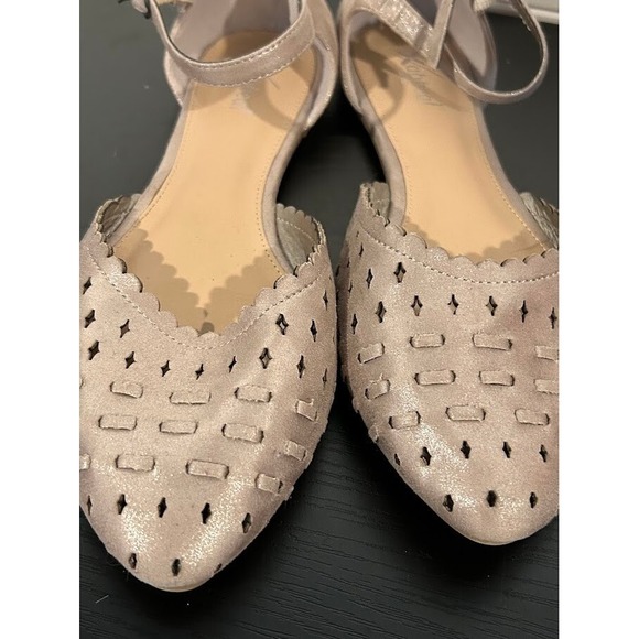 Xappeal Alina Halo Strap Flat Womens 11M Scalloped‎ Trim - Picture 6 of 6